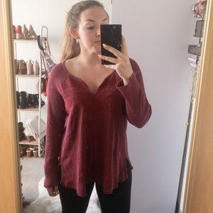 Lucky Brand Long Sleeve: Red Tops - Size Medium